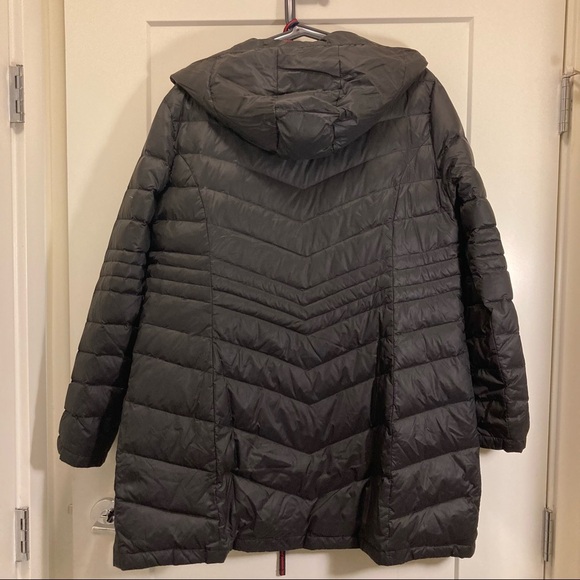 TOMMY HILFIGER Sz 3X Packable Light Weight Down Coat Jacket with Pouch - Picture 5 of 8